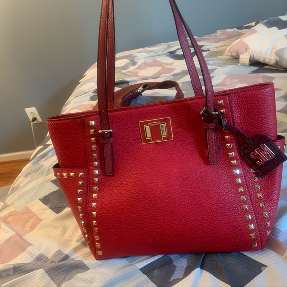 REAL Gold/Red Steve Madden shoulder bag